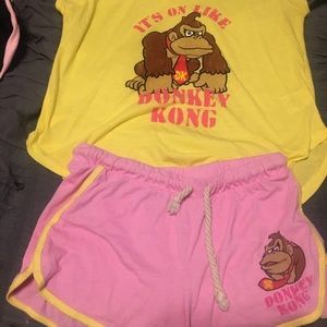 Donkey Kong juniors women’s pajamas size large